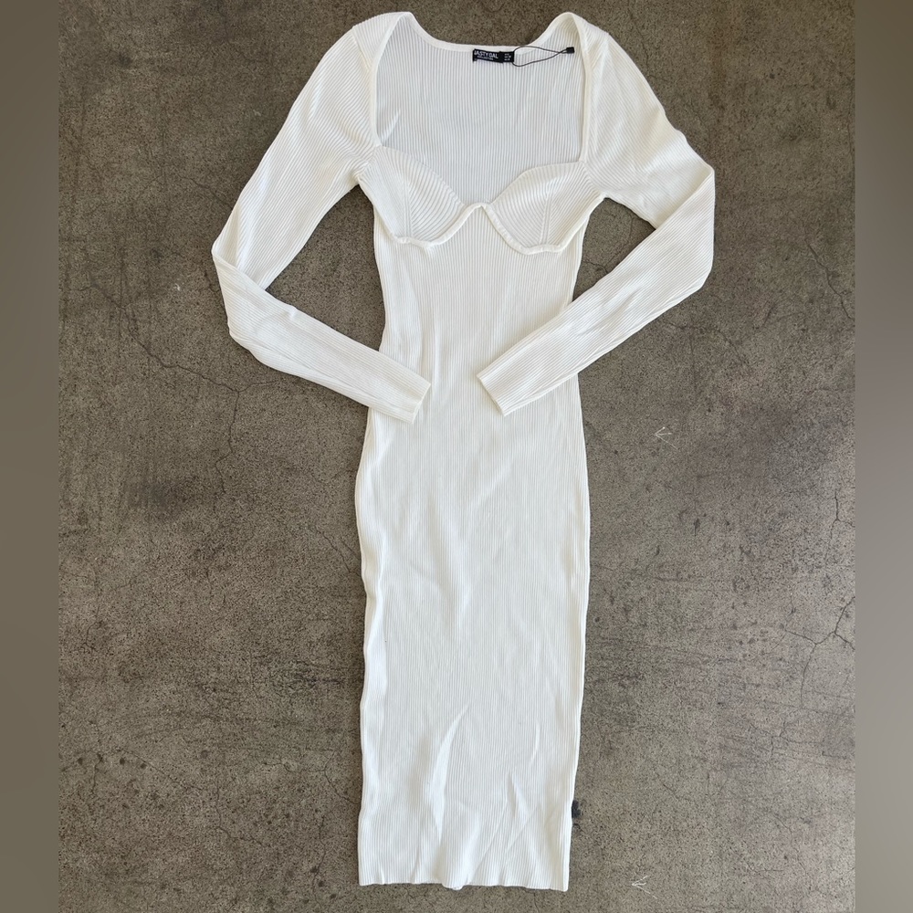 Long White fitted Dress size 6